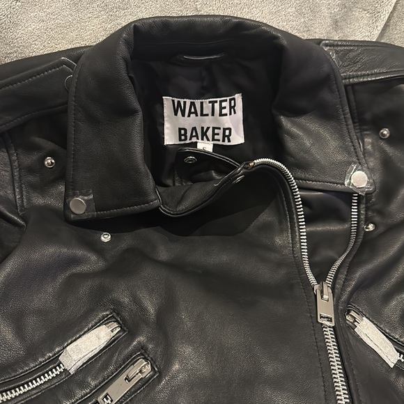 WALTER BAKER
Allison cropped leather biker jacket - Picture 4 of 8